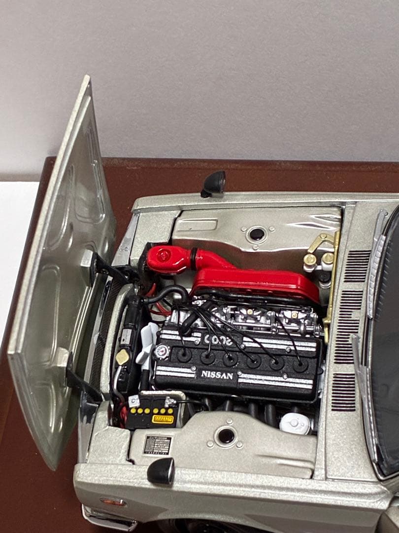 現状品　京商　1/18 スカイライン 2000GT-R KPGC10 ライト点灯