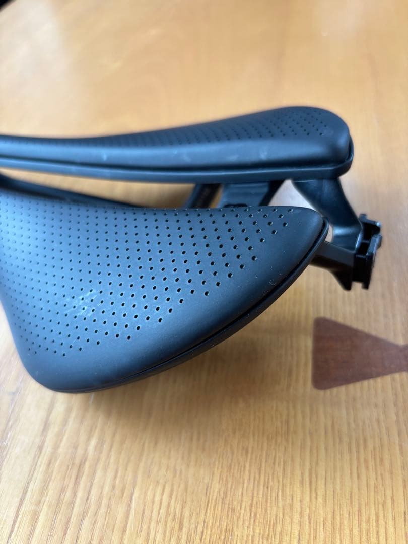 ボントレガー Aeolus Pro バイクサドル