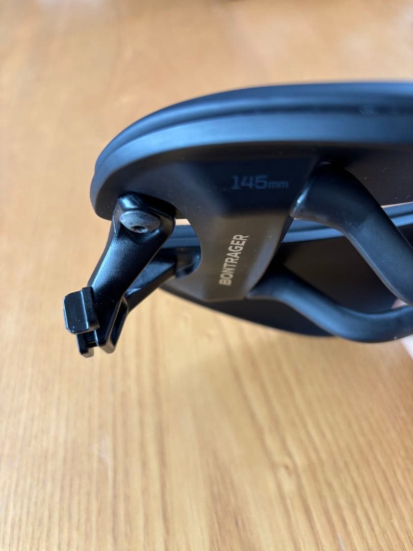 ボントレガー Aeolus Pro バイクサドル