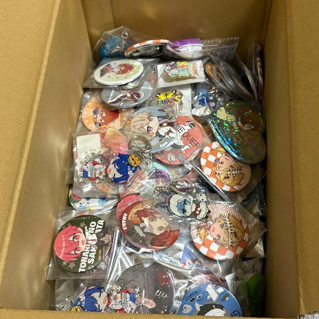 歌い手 缶バッジ 等まとめ 200点以上 そらる まふまふ 浦島坂田船