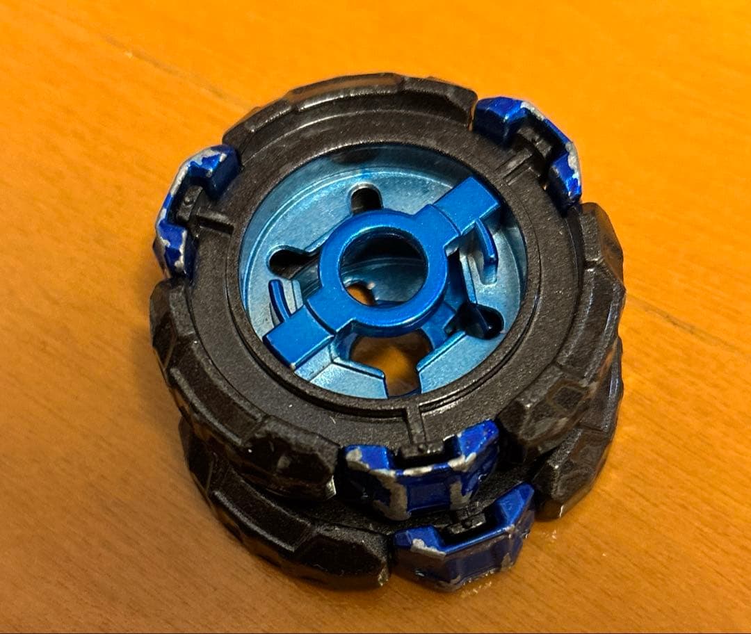 58 メタルファイトベイブレード　ファングレオーネ　ディープブルー