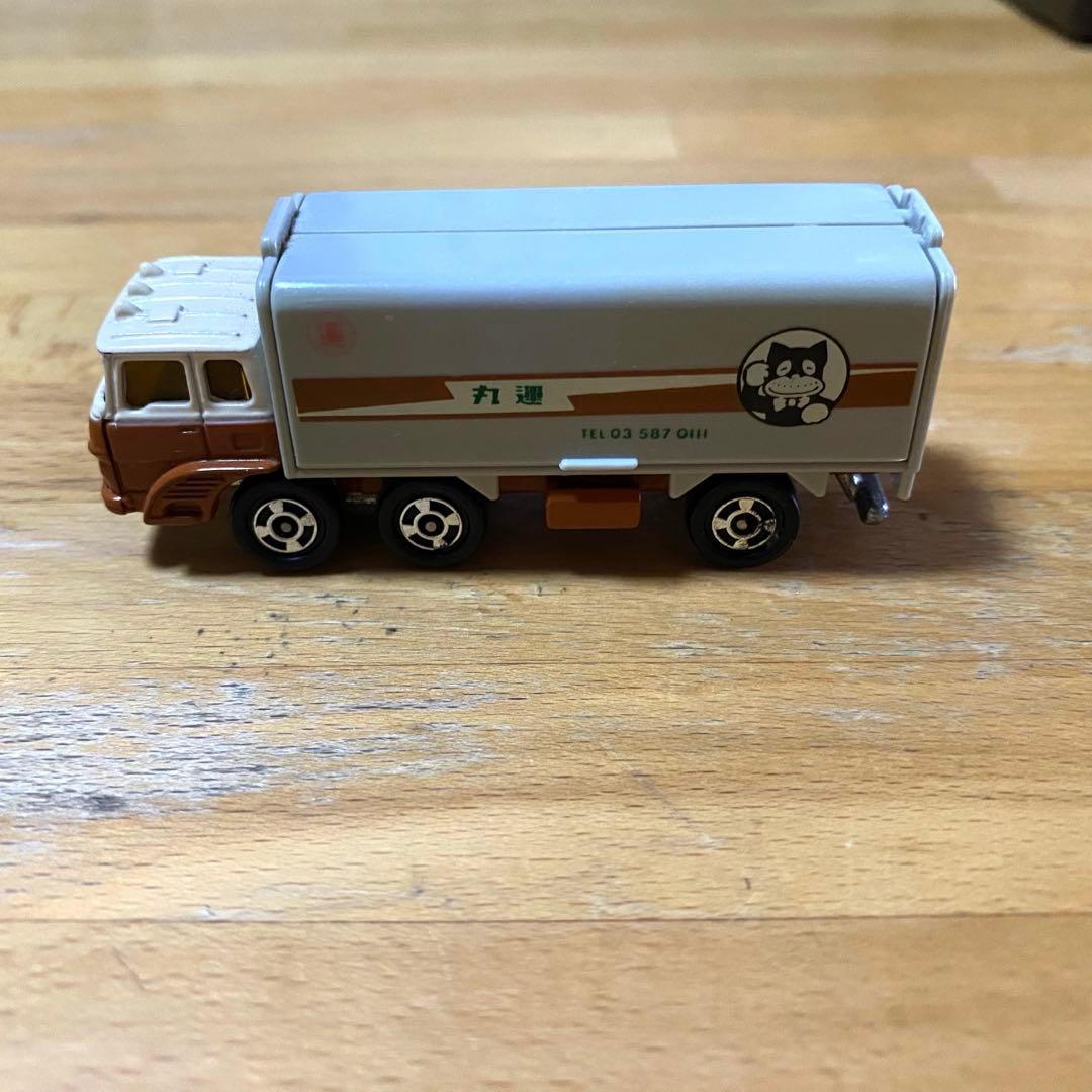 【トミカ】丸運　のらくろ　ふそう　ウイングルーフトラック