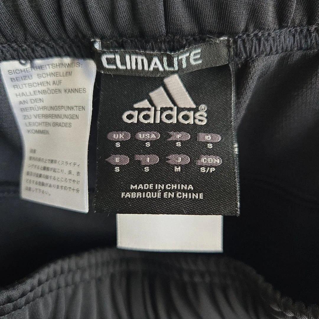 adidas ブラック/ゴールド ジャージ上下セット　Mサイズ