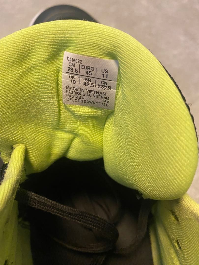 バレーボールシューズ　スカイエリート FF 3 28.5センチ