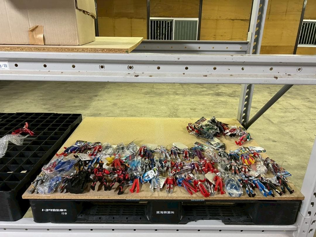 KS3　ウルトラマンシリーズ フィギュア セット 58体　そのほか8体