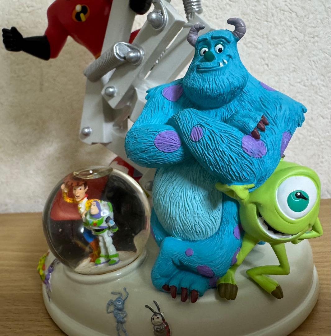 ディズニーパークス ピクサー キャラクター スノーグローブ