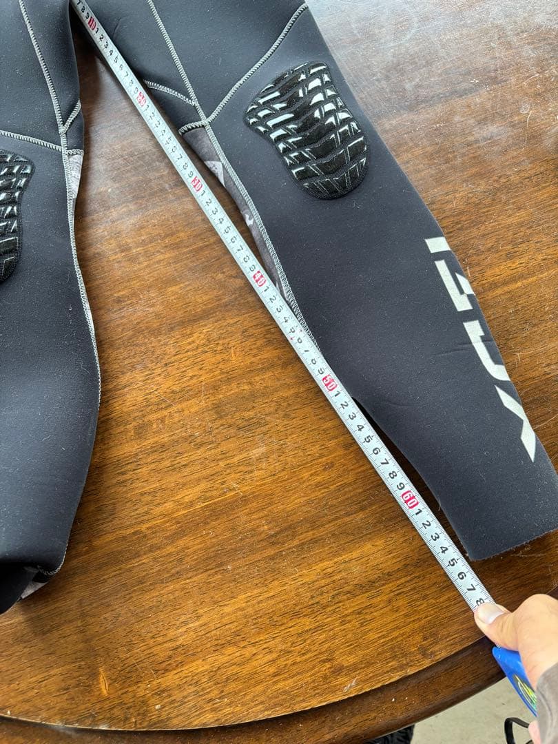 XCEL フルスーツ 黒/白 ダイヤモンドパターン