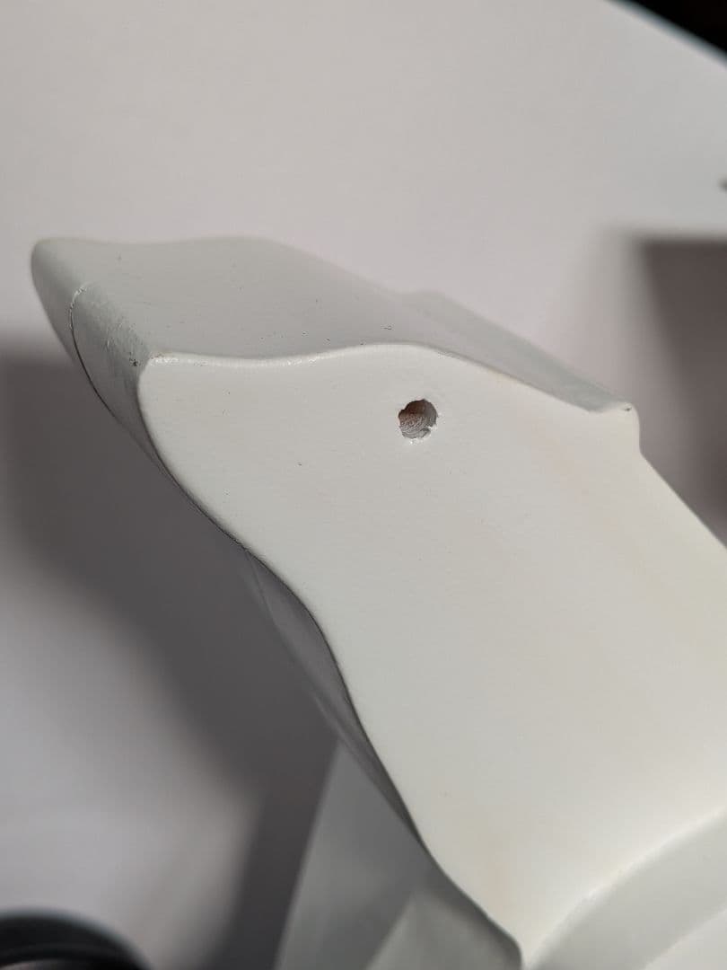 新品だけど少し傷ありオルセー美術館　ポンポン　木製おもちゃ　シロクマ　パリお土産