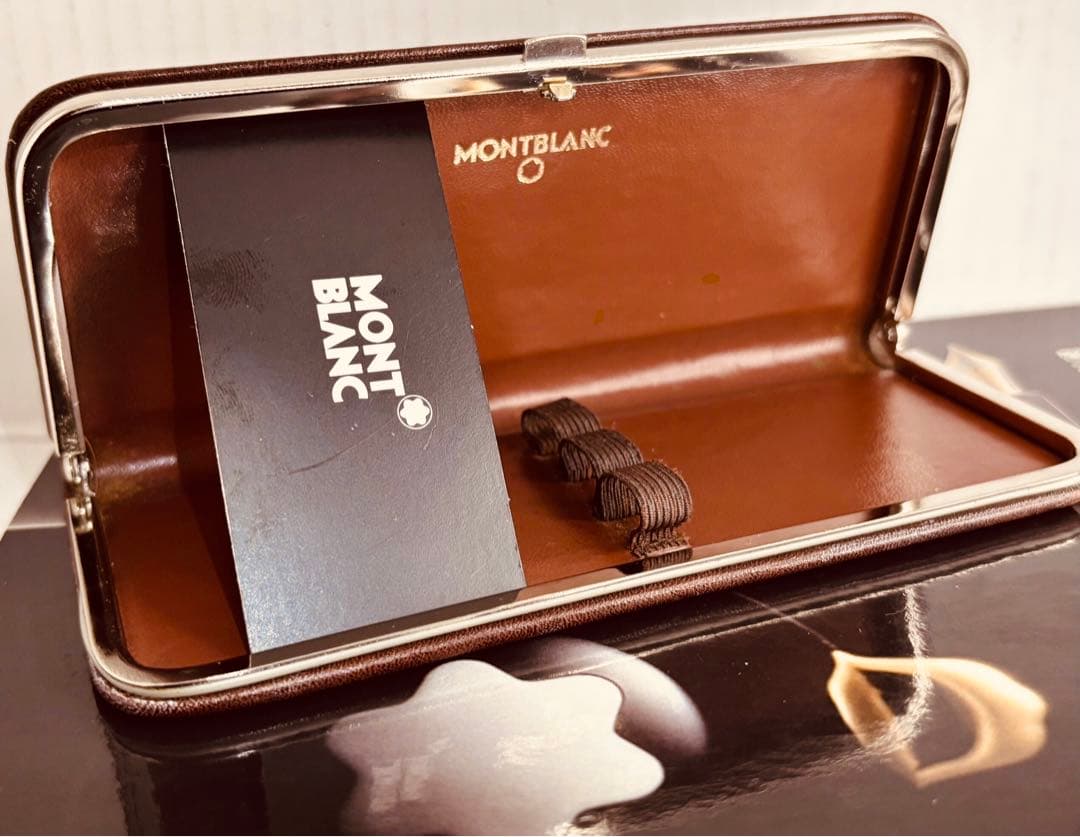⭐️レアで貴重❗️かなり稀少なヴィンテージCLASSICペンポーチ3本差⭐️モンブラン