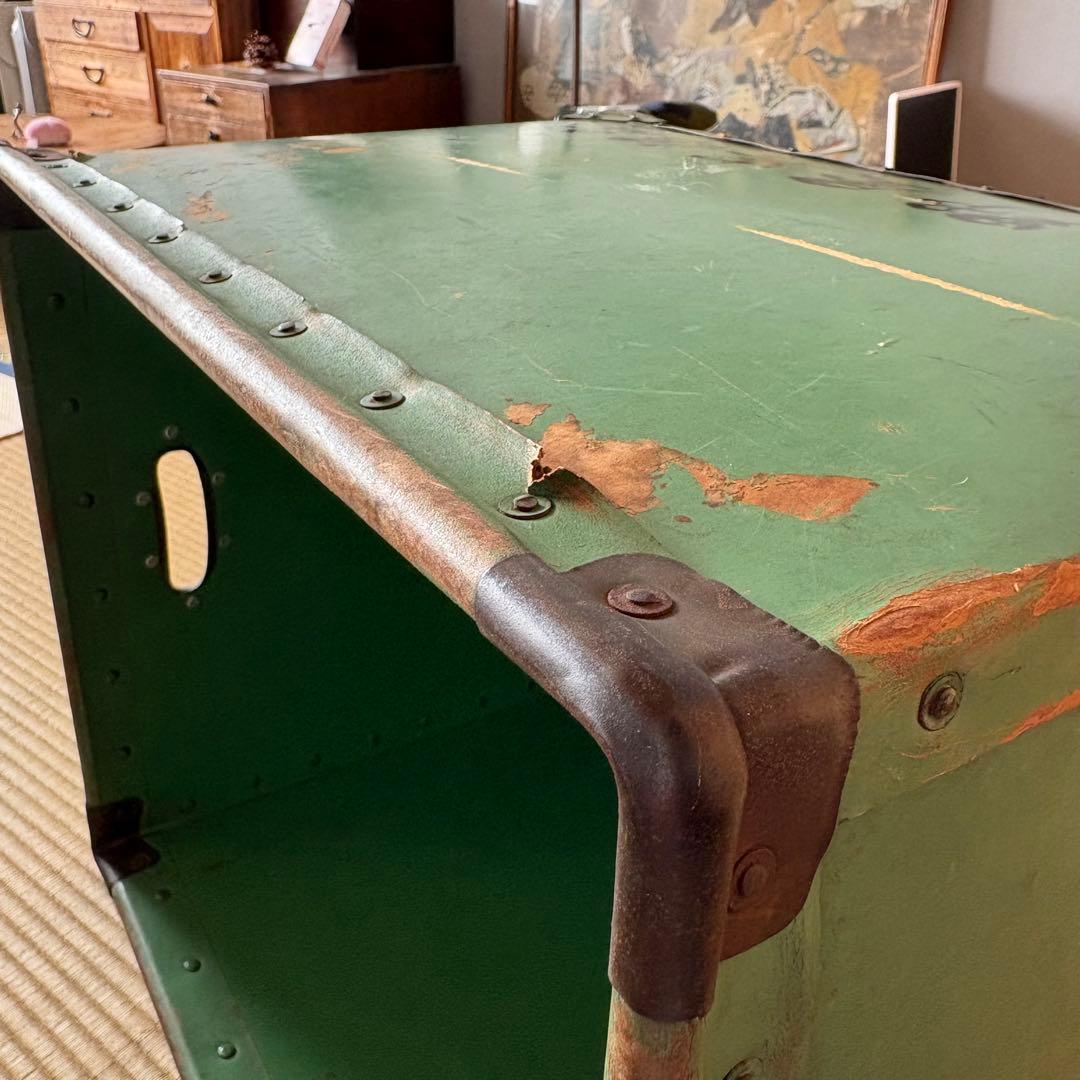 1960年代の日本硫化紙（スチールペーパー）製の呉服店用収納箱