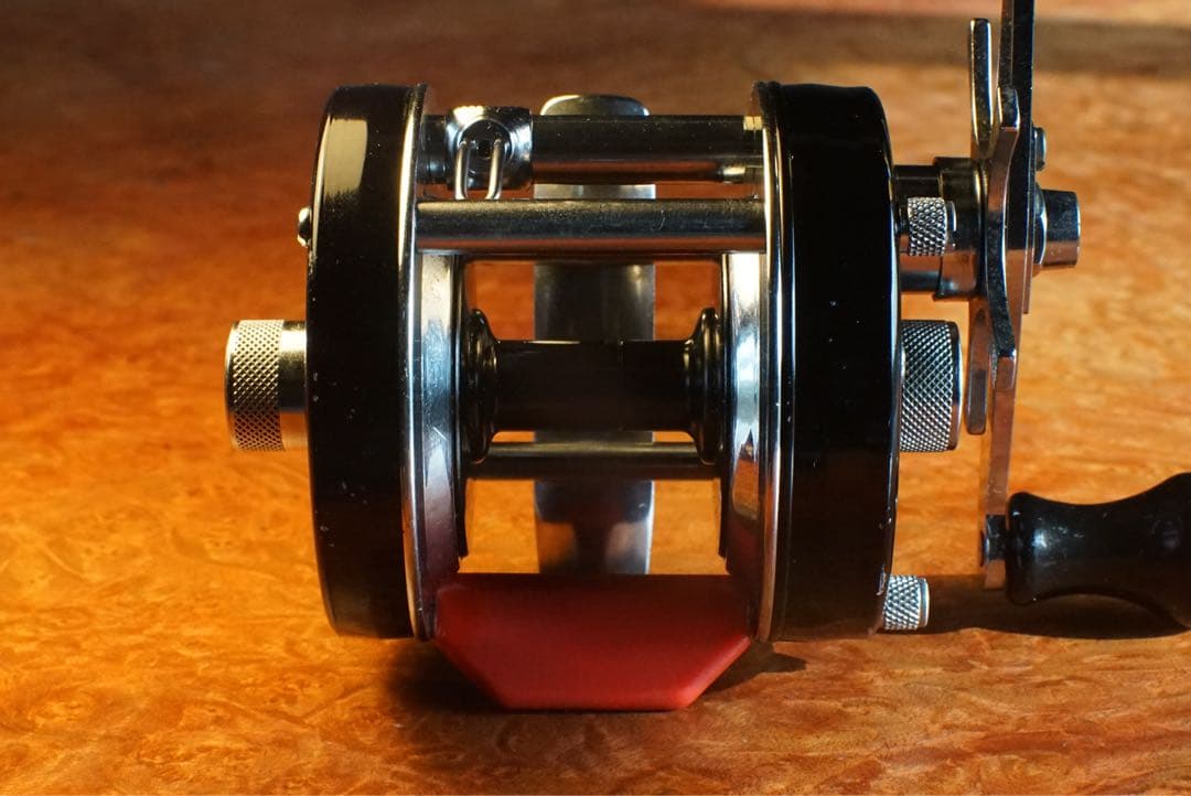 ABU アンバサダー 5600C メンテ済 フレーム修正済