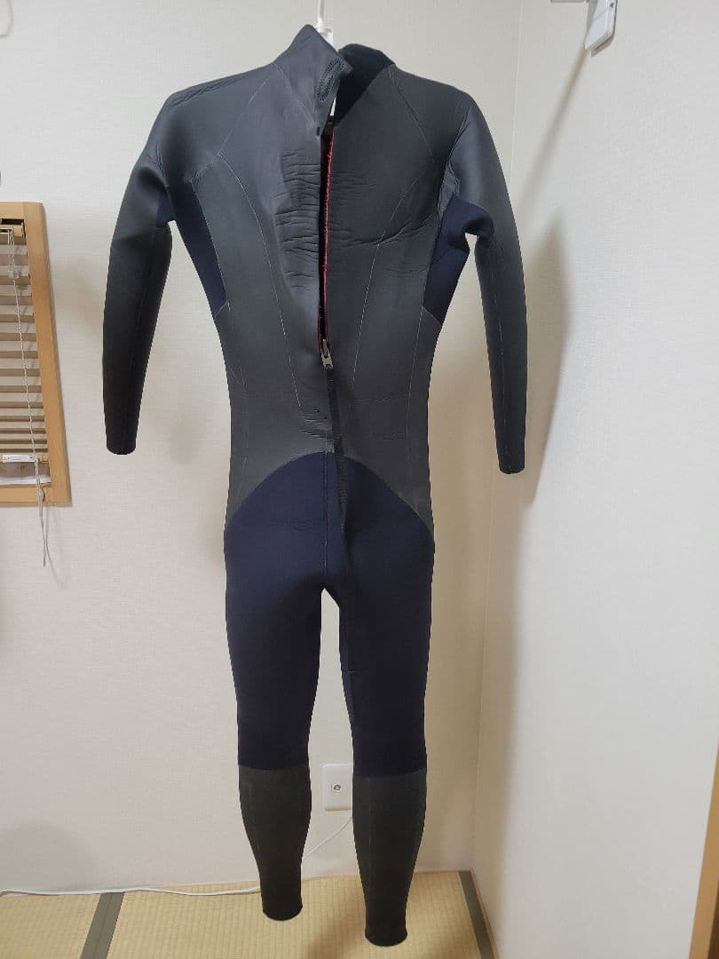 セミドライスーツ　ML　５㎜ANDNEWYOU2024年限定モデル　中古美品