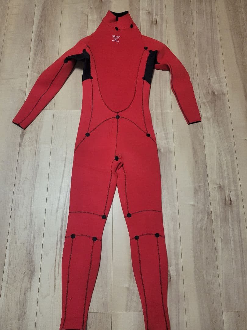 セミドライスーツ　ML　５㎜ANDNEWYOU2024年限定モデル　中古美品