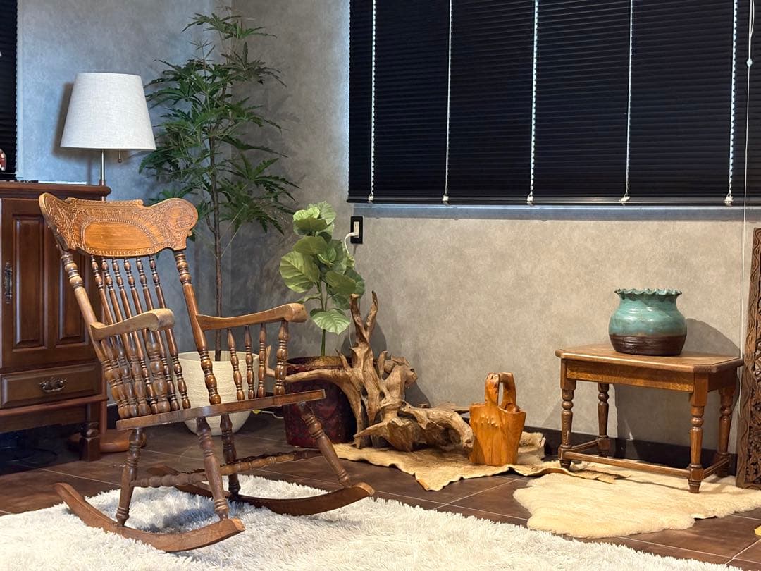 超希少　ウルフロッキングチェア　無垢材　クラシック　アジアン　木彫り　INR