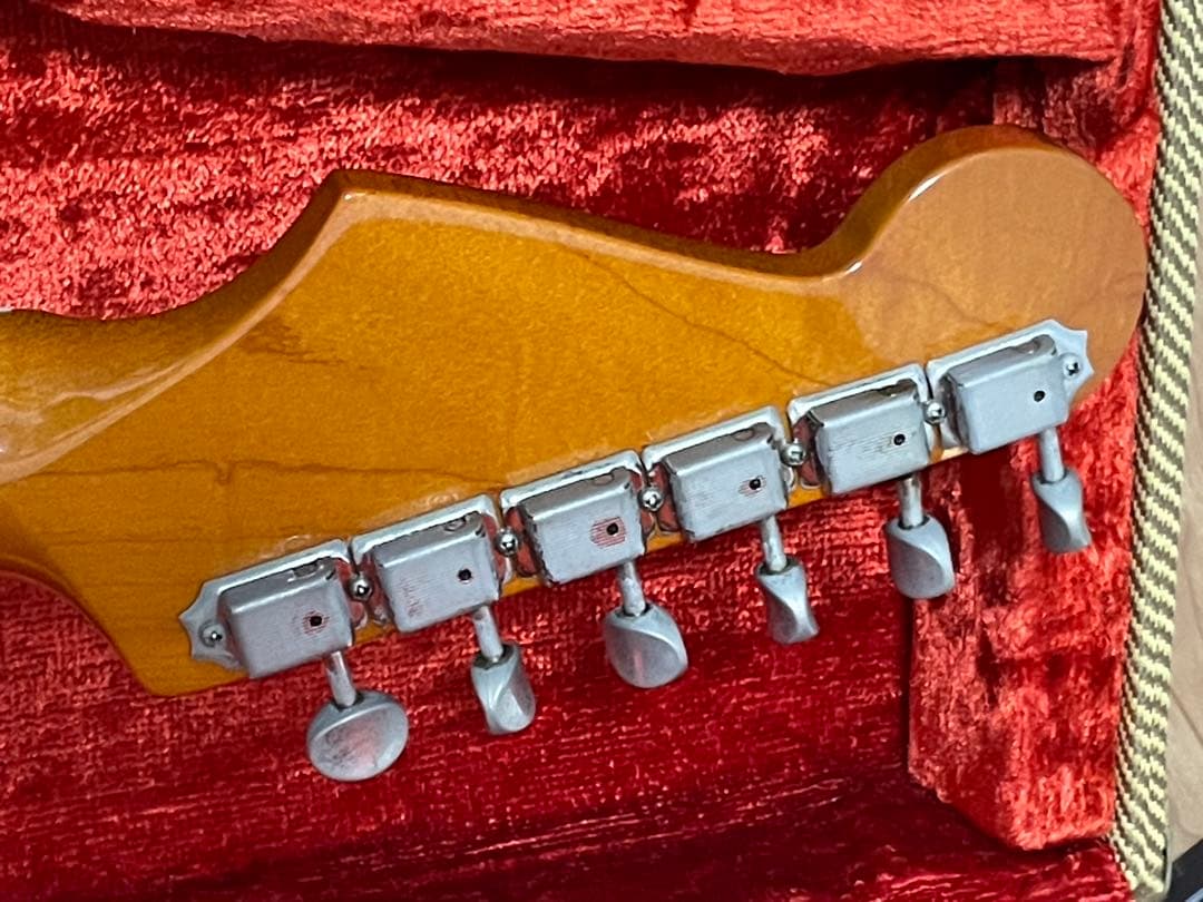 Fender USA American Vintage '57 リフレット済