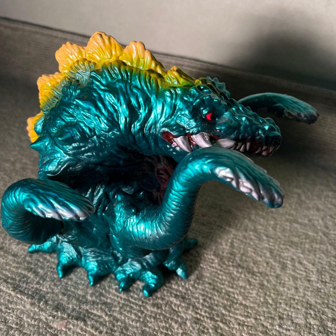 ファンクラブ限定「東宝怪獣ビオランテ」