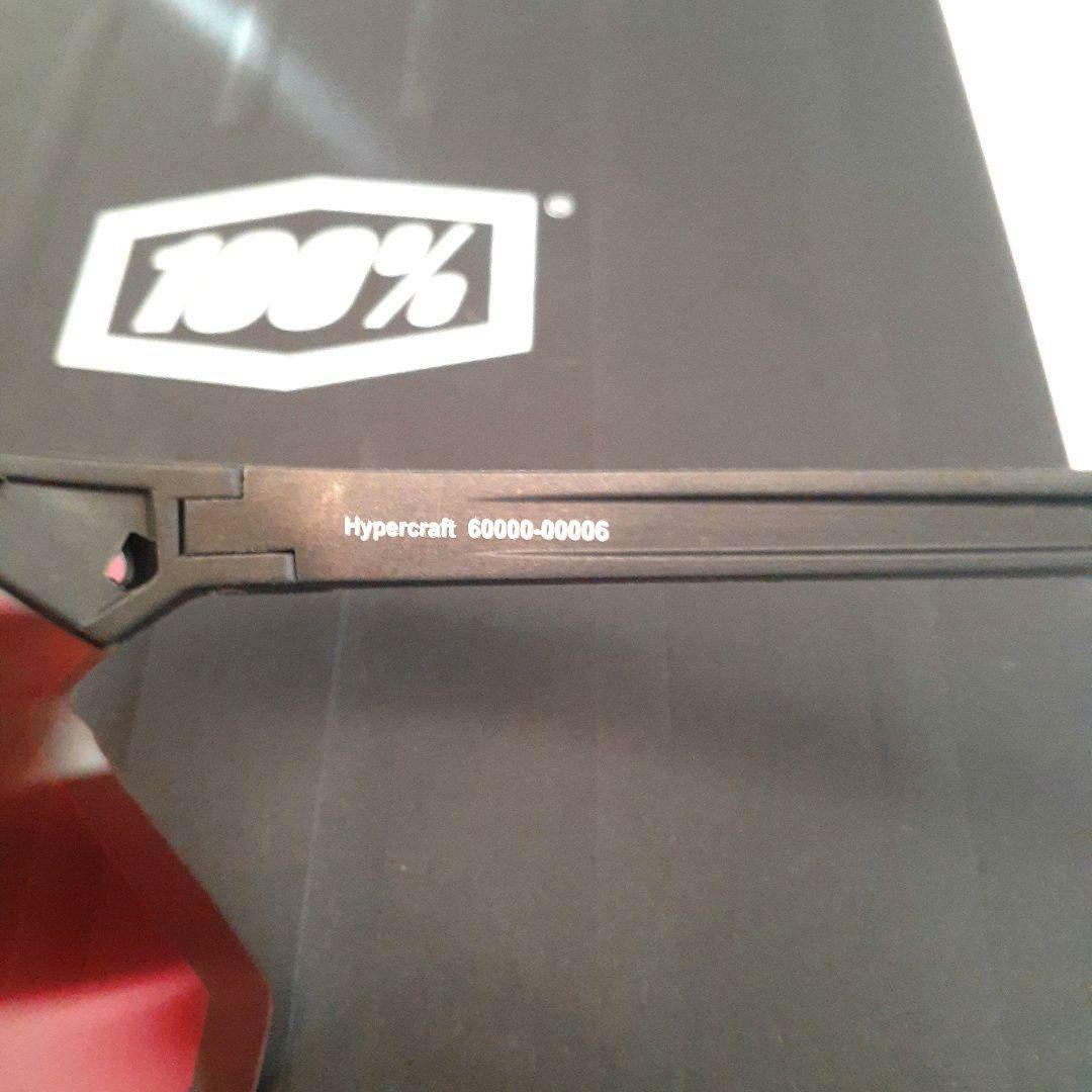 100% Hypercraft ブラック レッド ワンハンドレッド サングラス