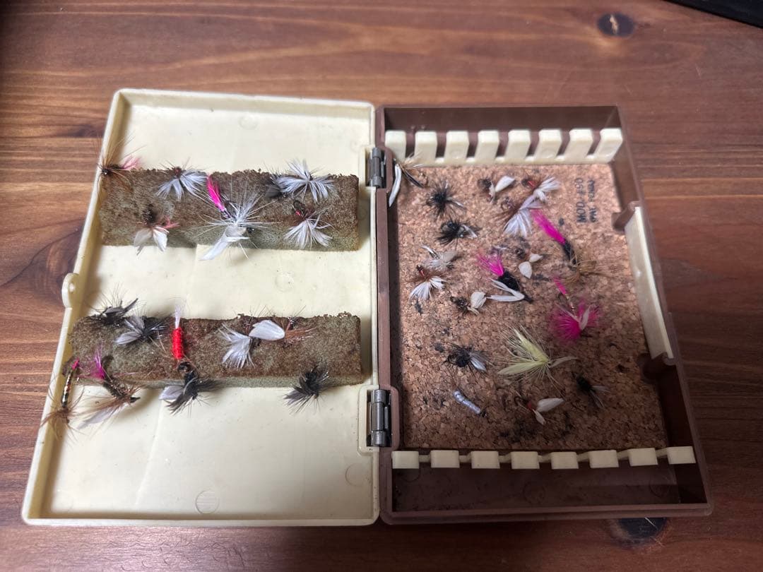 b*u様 オールドへドン、毛鉤、リール一式