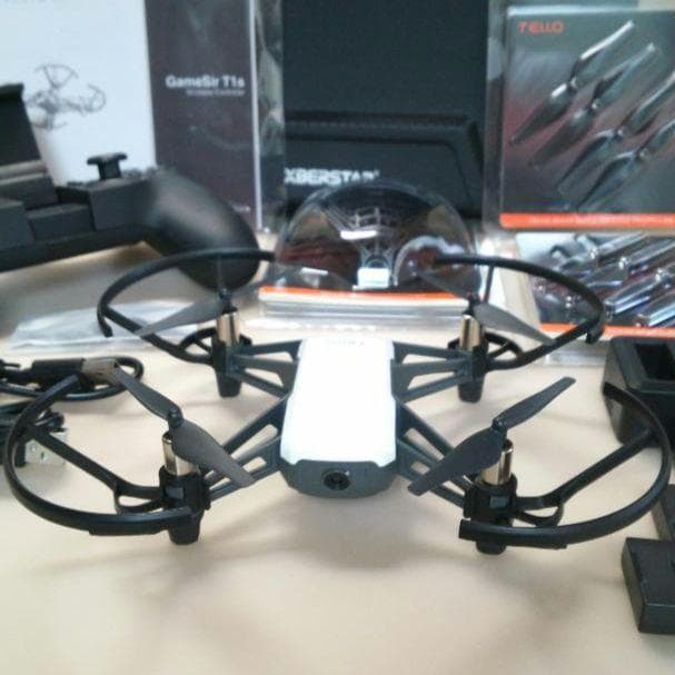 ドローン DJI Tello ＋ コントローラー フルセット