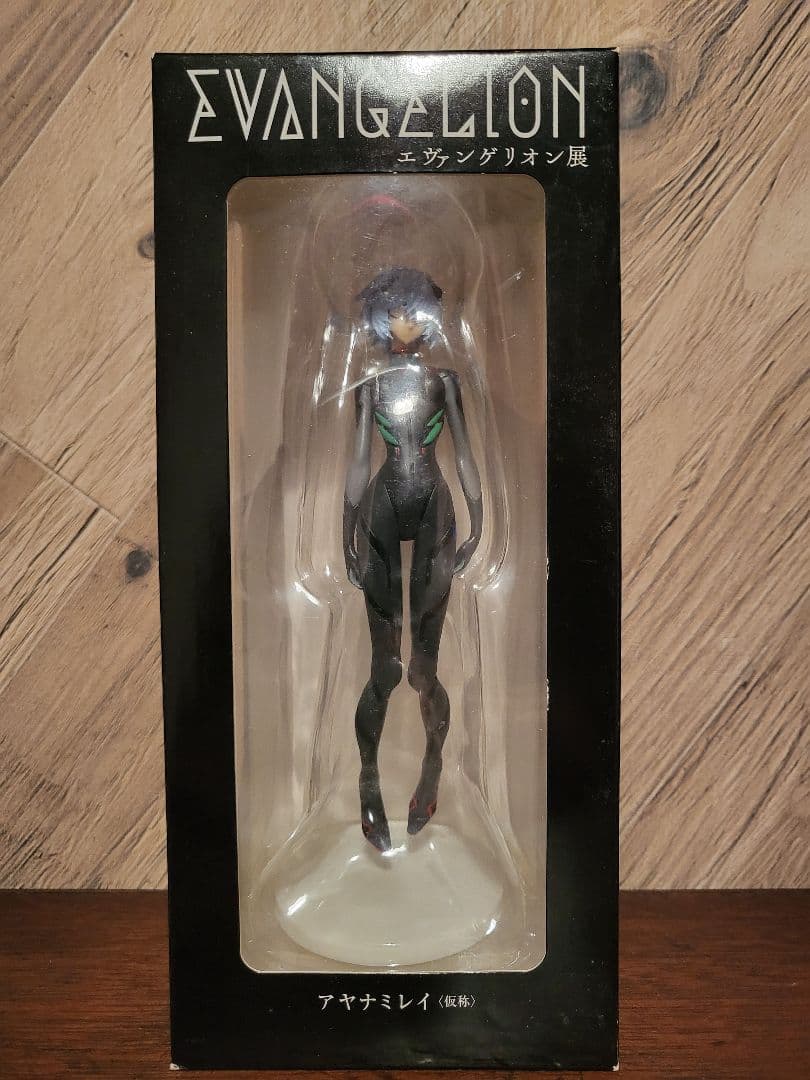 エヴァンゲリオン展　フィギュア 5体セット・未開封図録・ポストカード5枚セット