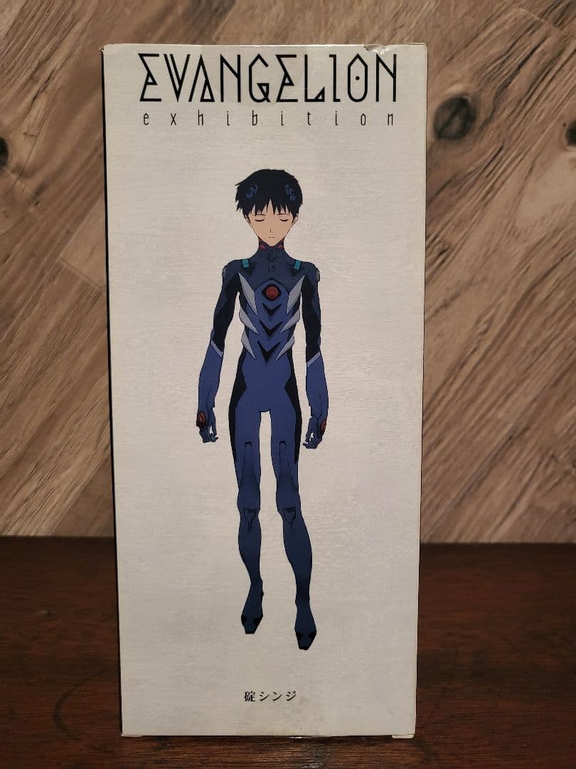 エヴァンゲリオン展　フィギュア 5体セット・未開封図録・ポストカード5枚セット