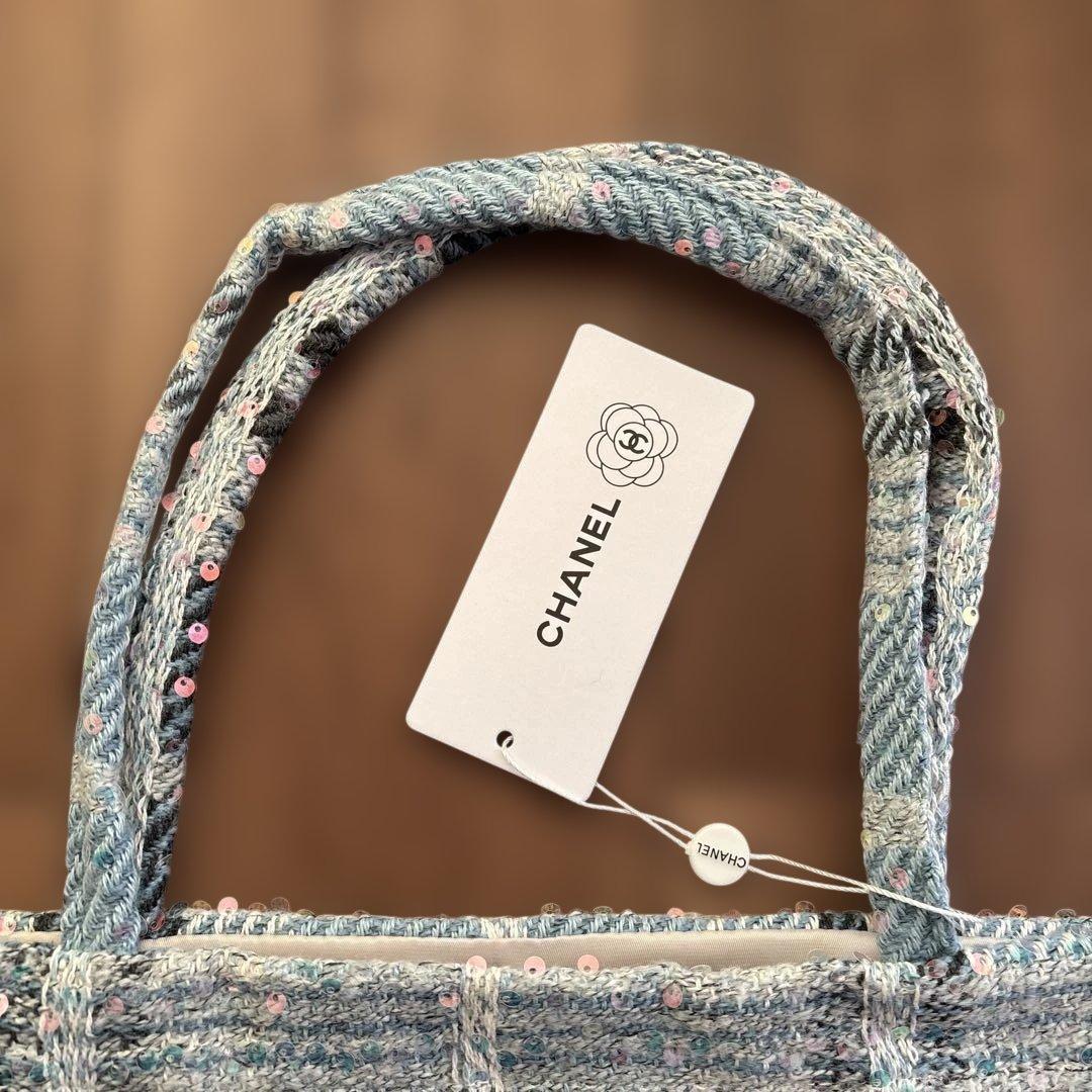 CHANELツイードトートバッグ　水色