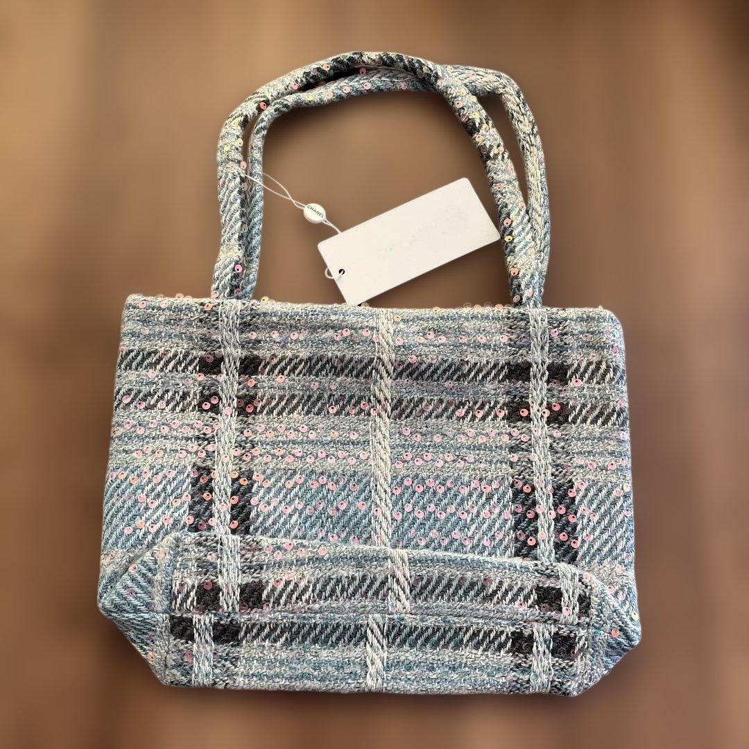 CHANELツイードトートバッグ　水色