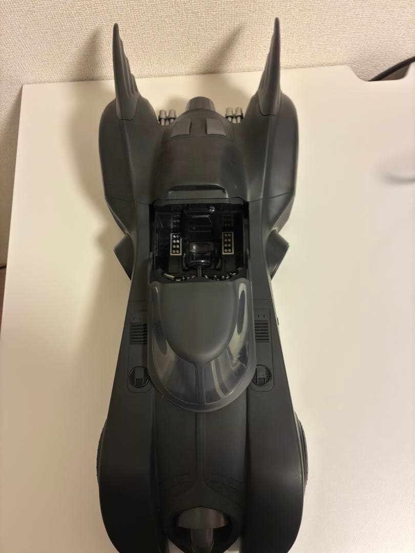 DCマルチバース　バットマン　バットモービル