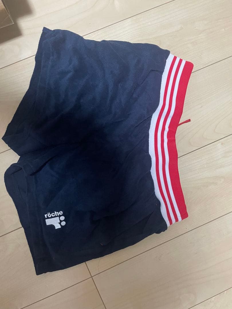 ローチェフード付きジャケット ショートパンツ2点セット　Mサイズ