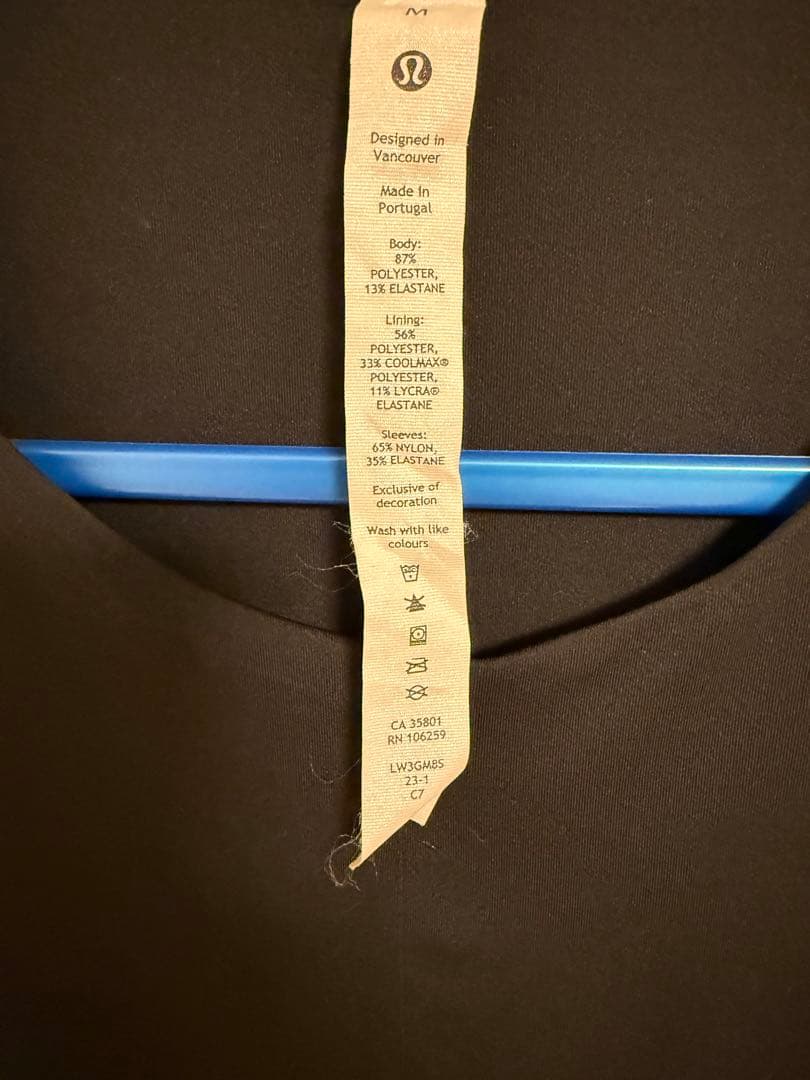 ルルレモン　Swiftly Tech 長袖シャツ 2.0 ウエスト丈