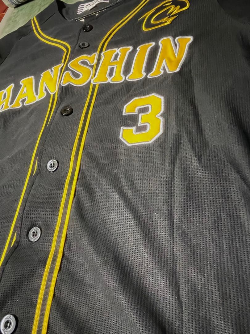 美品 阪神タイガース 大山悠輔 ブラックユニフォーム サイズM