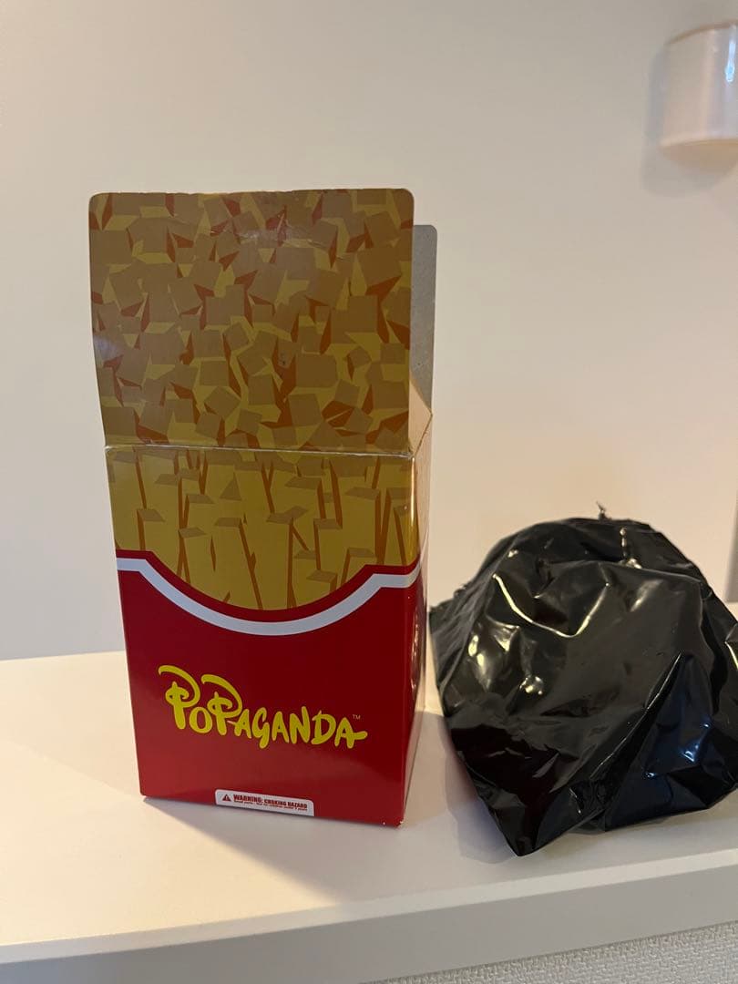 ゲームキャラクター POPAGANDA-Ron English