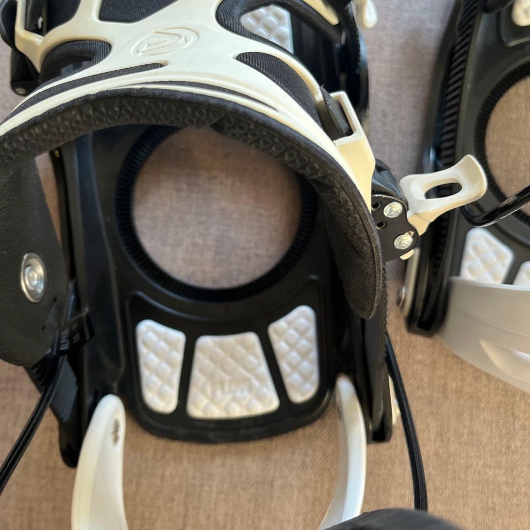 FLOW ALPHA バイン ビンディング