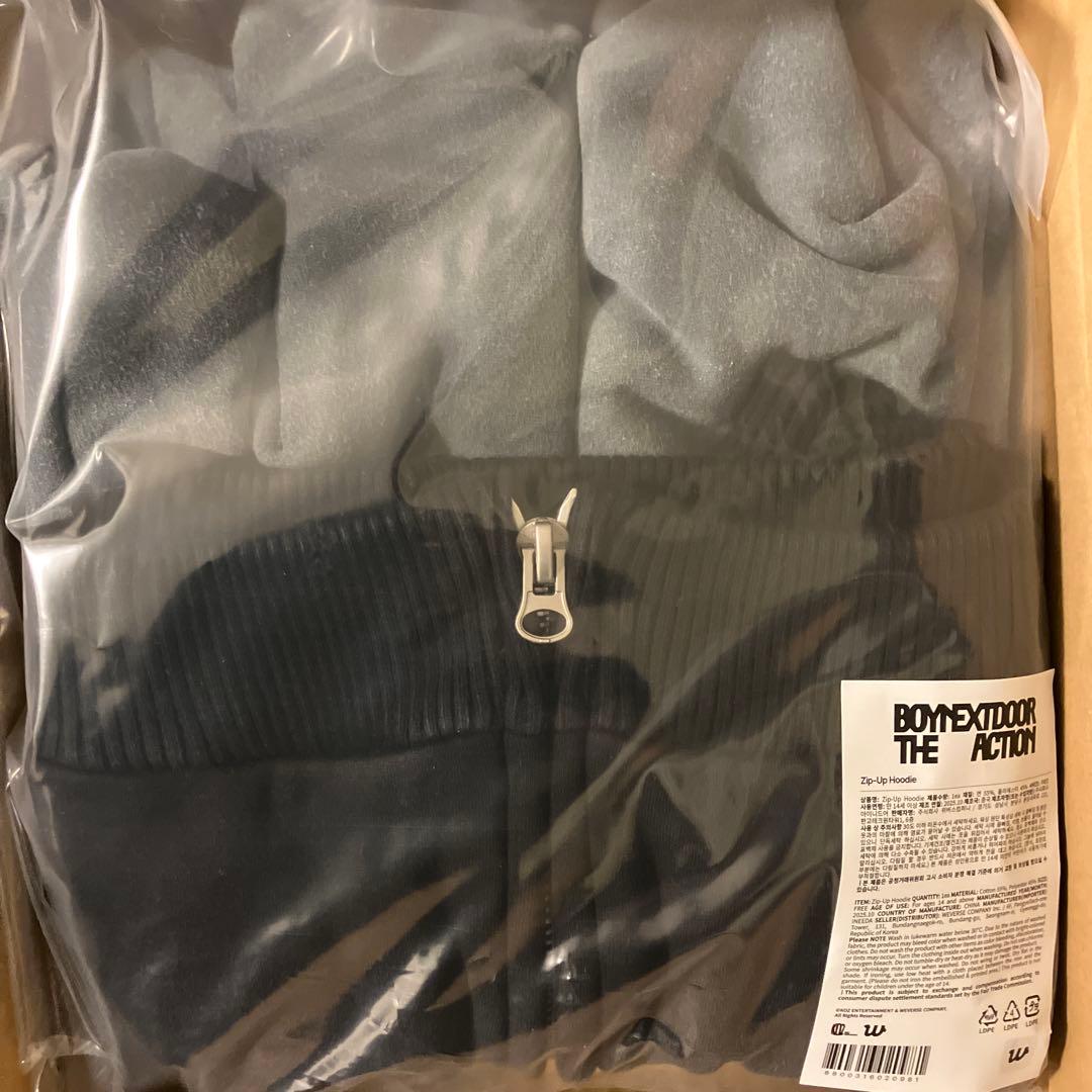 Boynextdoor パーカー　[The Action]