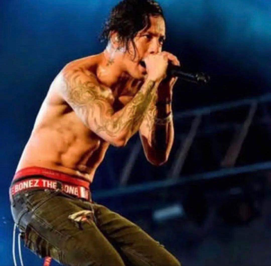 The BONEZ ガチャベルト 赤