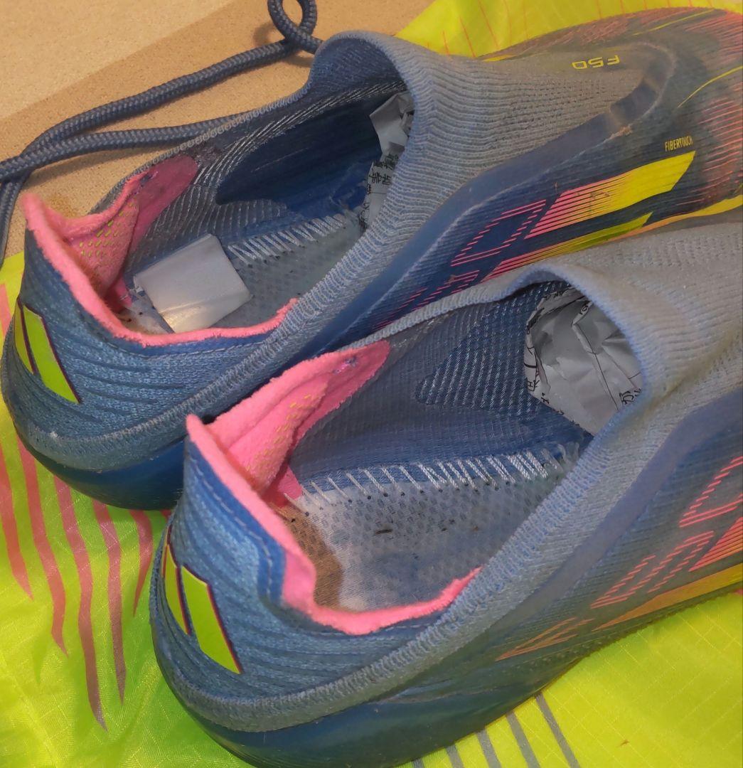 アディダスF50 レースレススパイク　FG 25.5cm