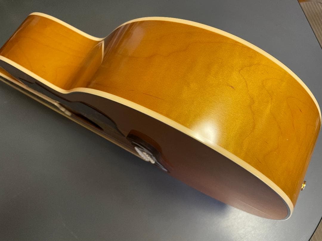 Epiphone Masterbilt J-200 オール単板