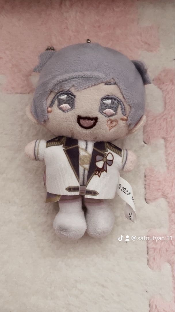 いれいすまとめ売り 初兎くん多めバラ売り⭕️