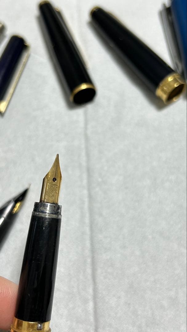 万年筆ペン先 18K1つ、14K 2つと18kwg１つ、