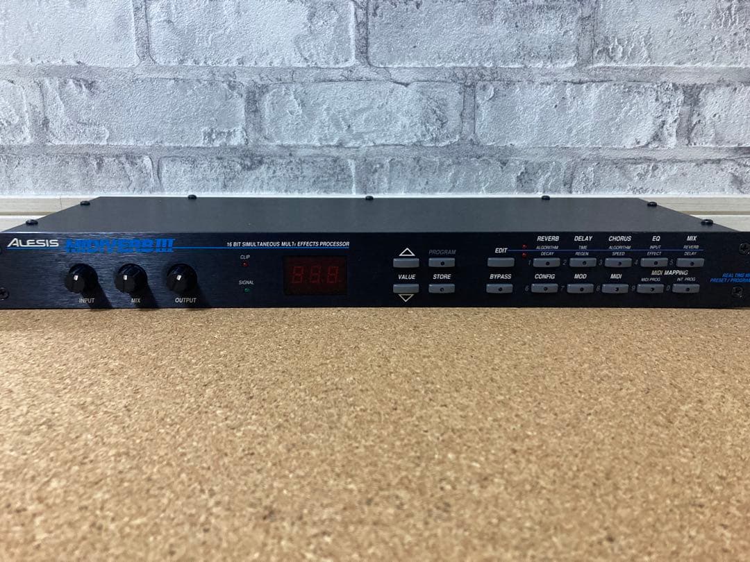 配信機器・PA機器・レコーディング機器 Alesis Midiverb 3
