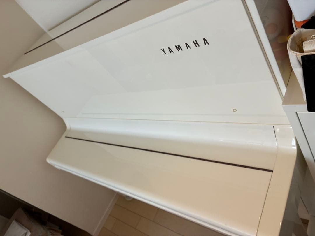 YAMAHA アップライトピアノ ホワイト　NOU-3