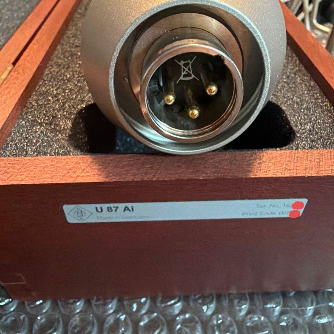 【極美品】NEUMANN u87ai 【国内正規品】ポップ、ケーブル付き