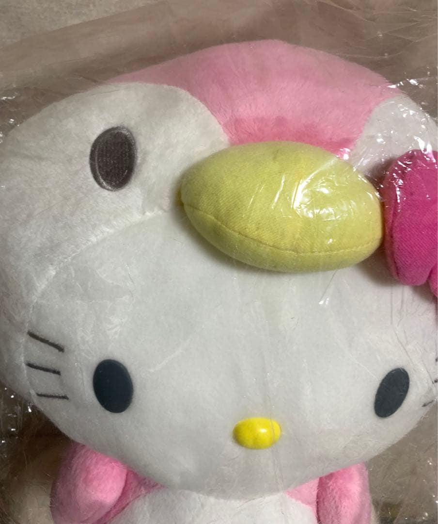 特大ハローキティ　ピンクペンギン ぬいぐるみ