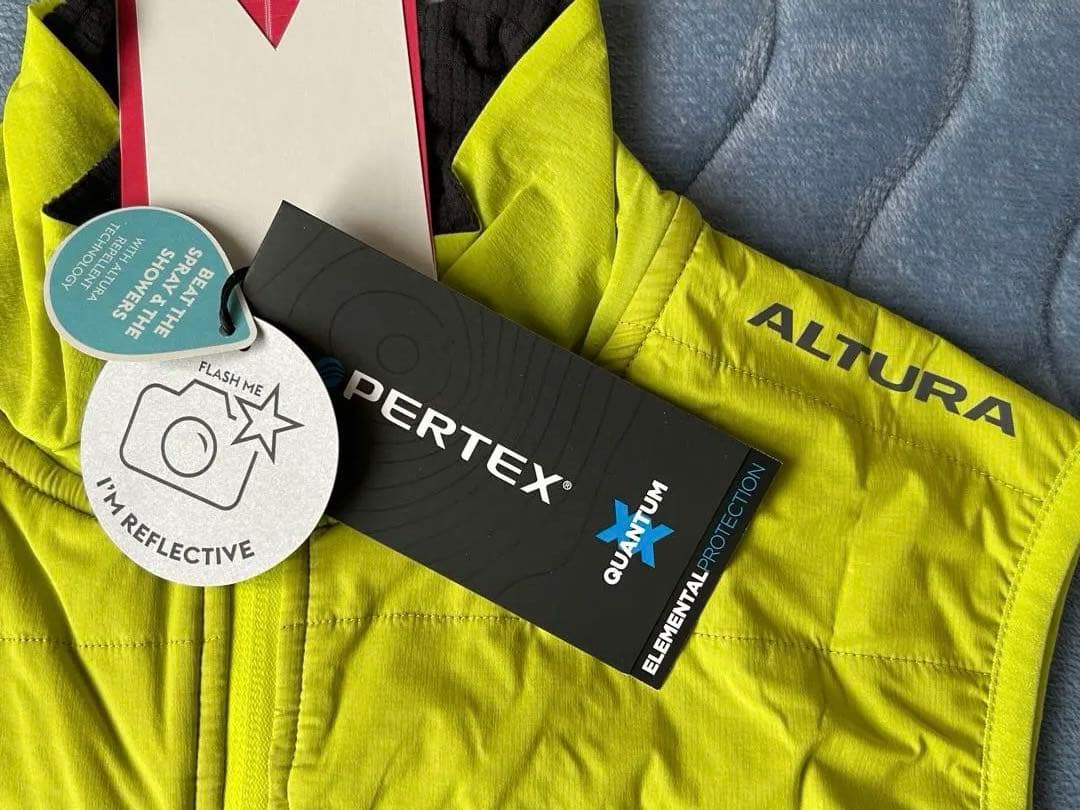 ALTURA ノースリーブ / ★新品（pertex）