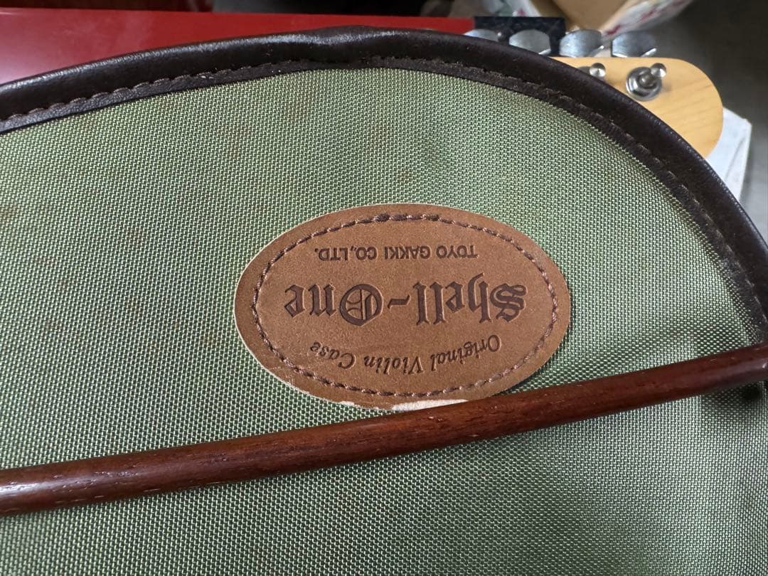 Shutt-O-Matic バイオリン本体 ケース付き