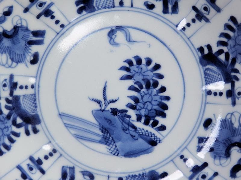 平戸　伊万里　染付　芙蓉手　隠れ蓑に花の図　６寸皿　２枚　E179AS-CSh