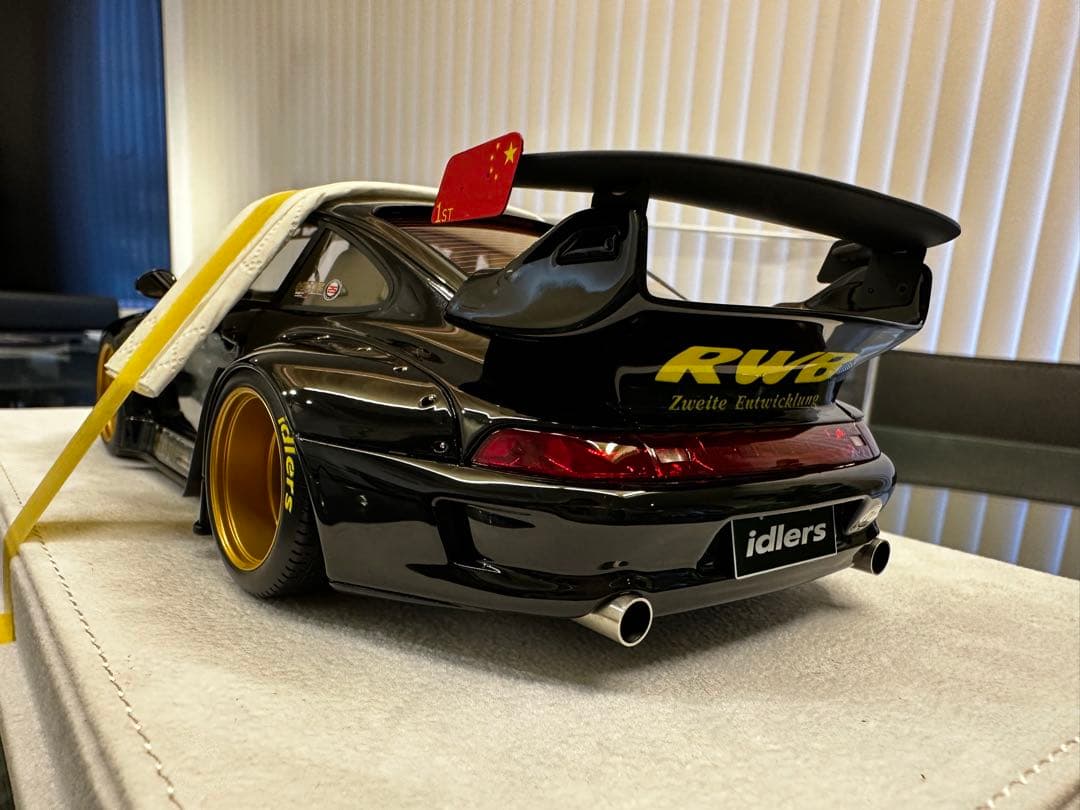 Fuelme RWB993 1/18 プロトタイプ黒