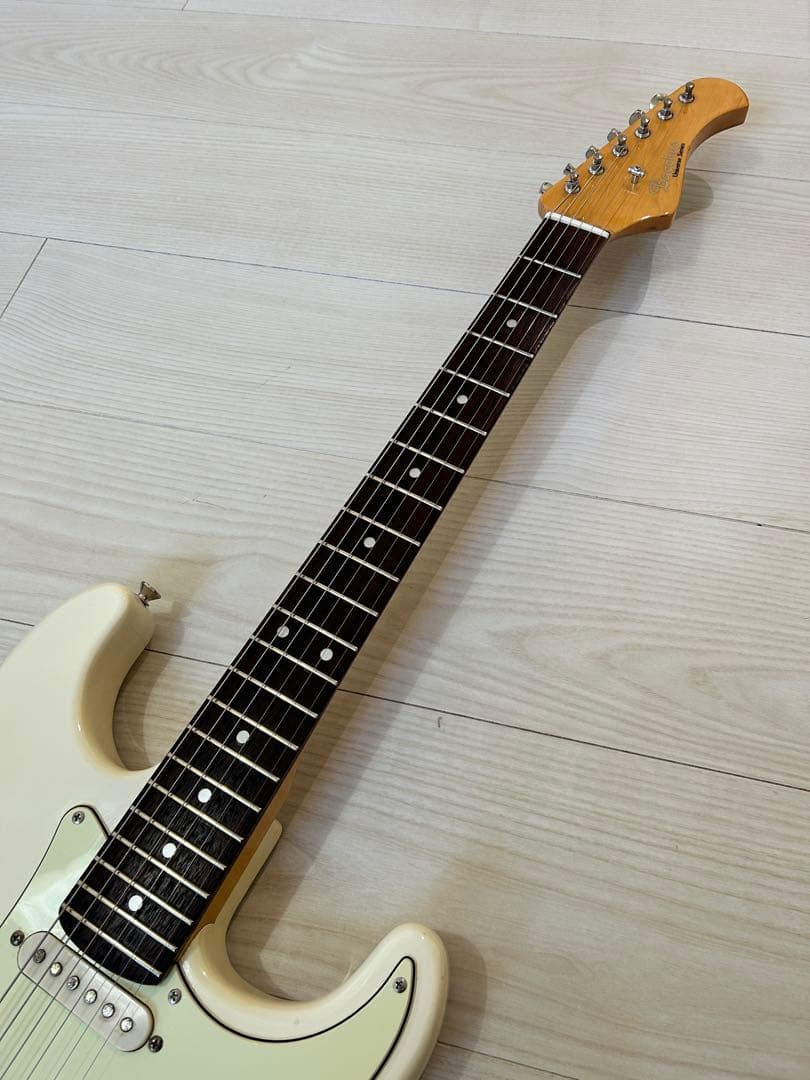 ギター Bacchus UNIVERSE SERIES BST-250? 350?