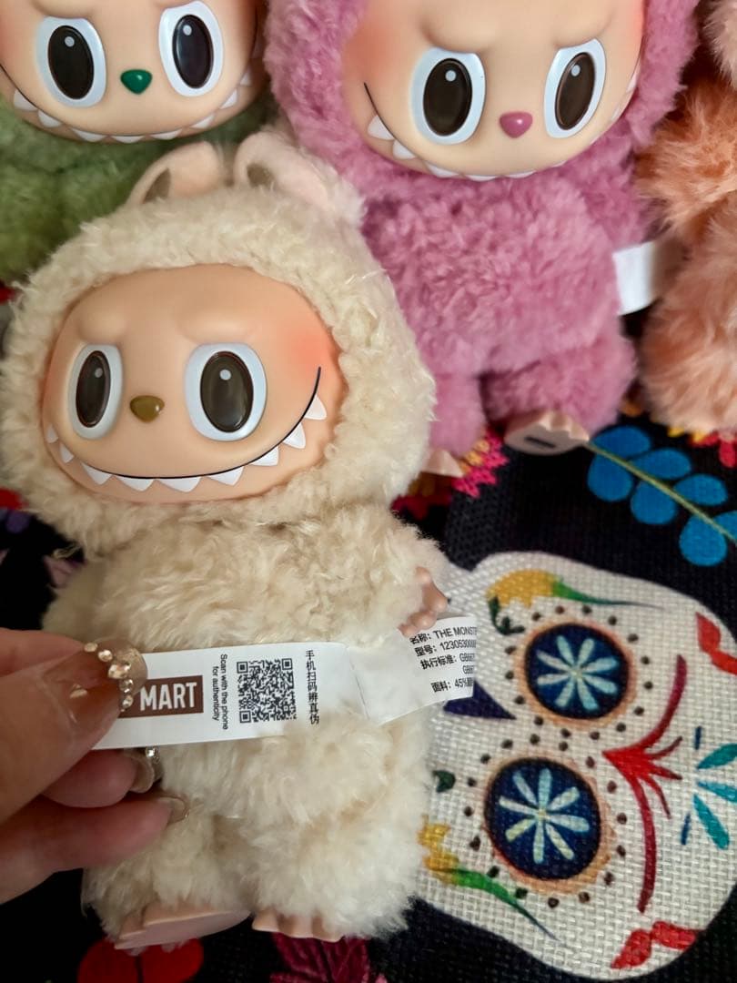 POP MART ラブブ マカロン　ソイミルク、チェックメイト　2個セット