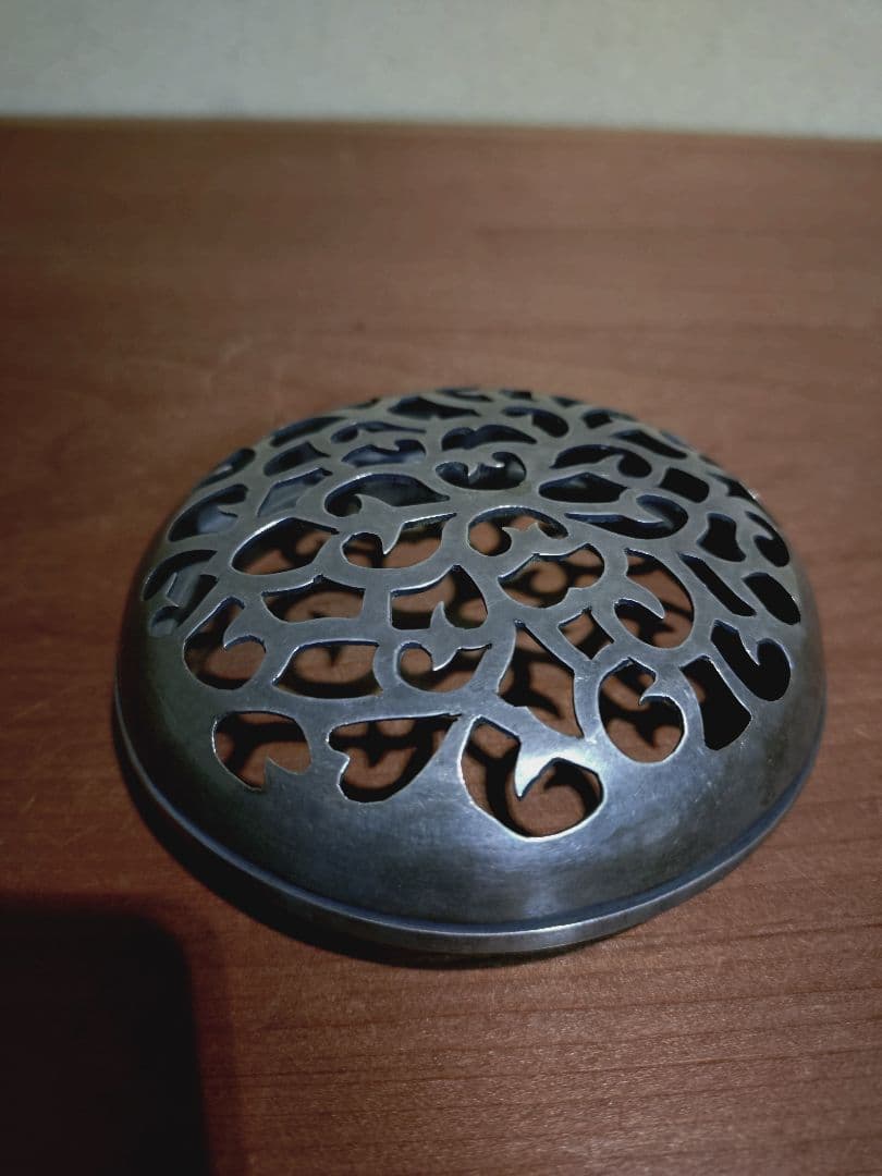 純銀 透かし彫り 唐草紋 火屋 「純銀」刻印